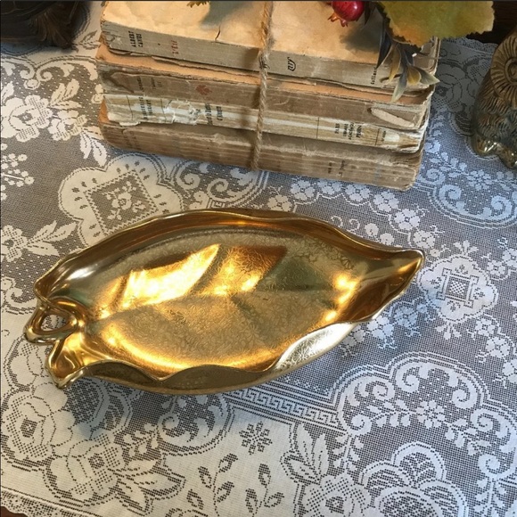Vtg. Gold Vintage Wheeling serving display dish - Picture 4 of 8